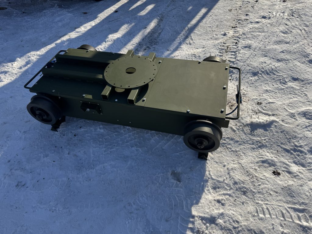 Радіокерована самохідна установка для рухомих цілей ТИР-2-01