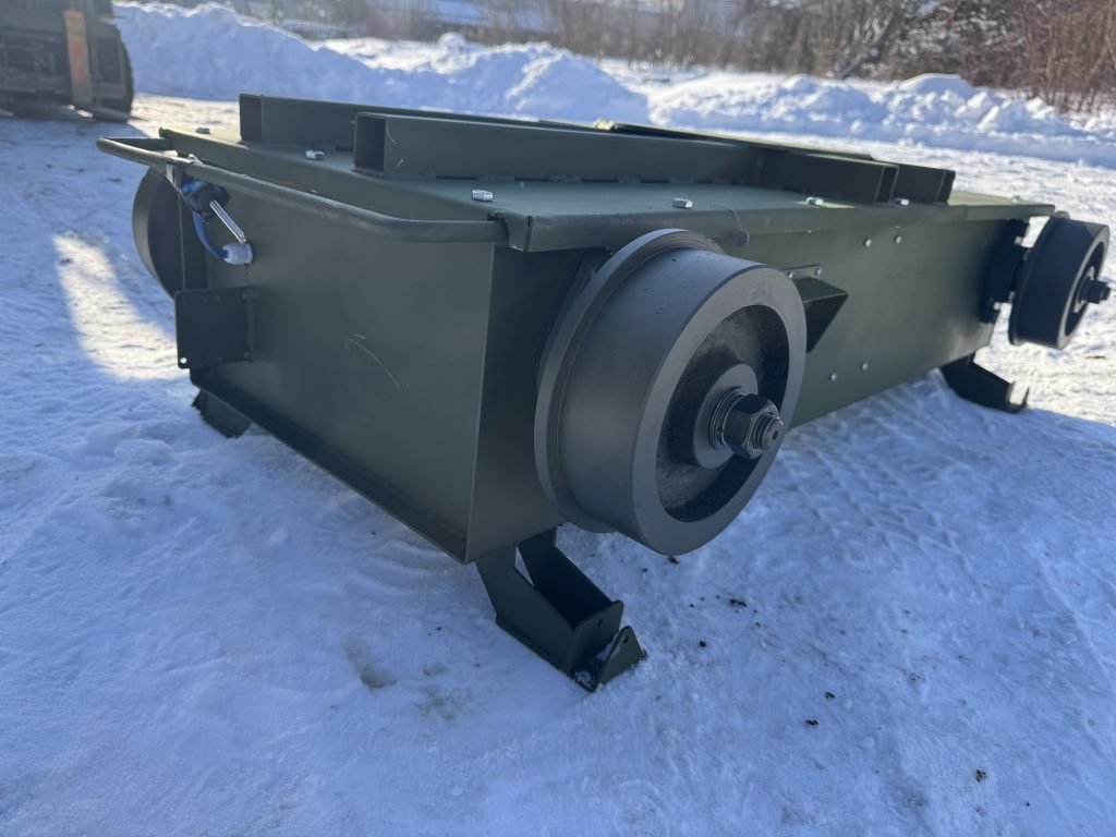 Радіокерована самохідна установка для рухомих цілей ТИР-2-01