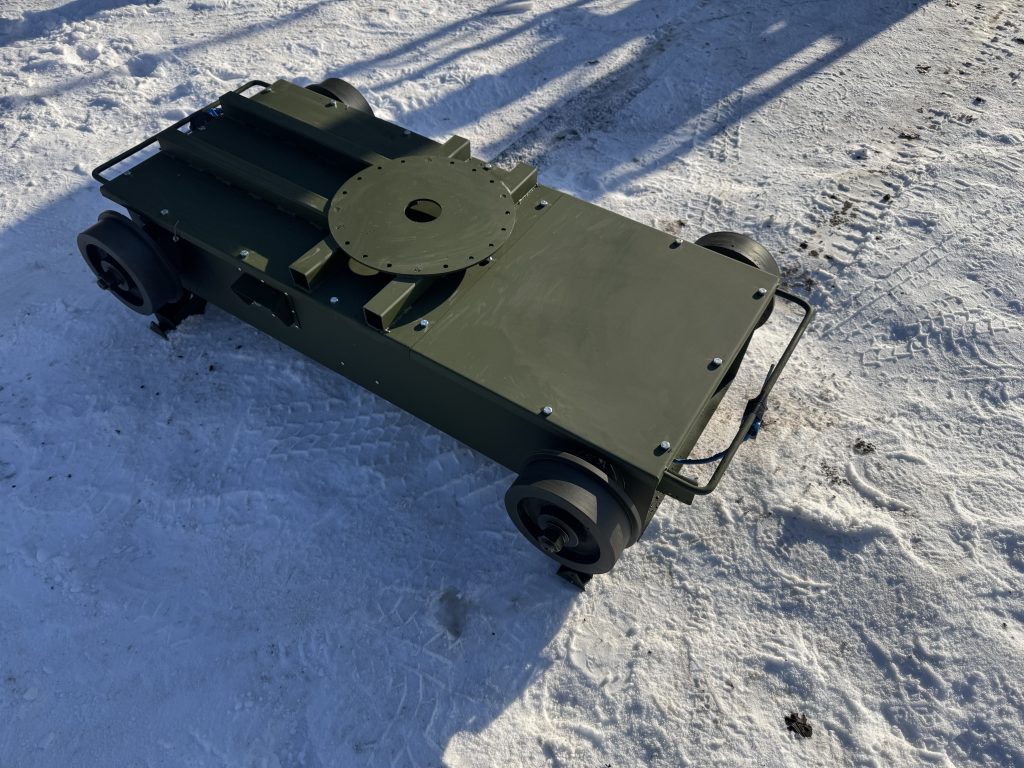Радіокерована самохідна установка для рухомих цілей ТИР-2-01